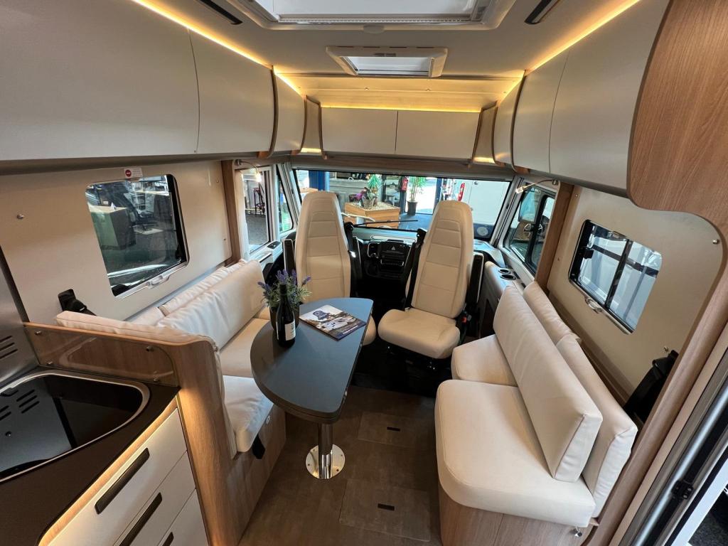 Laika Ecovip H 4109 DS Face 2 Face Automaat Direct leverbaar, Ringverwarming, Afzuigkap, Fiat, Tot en met 2