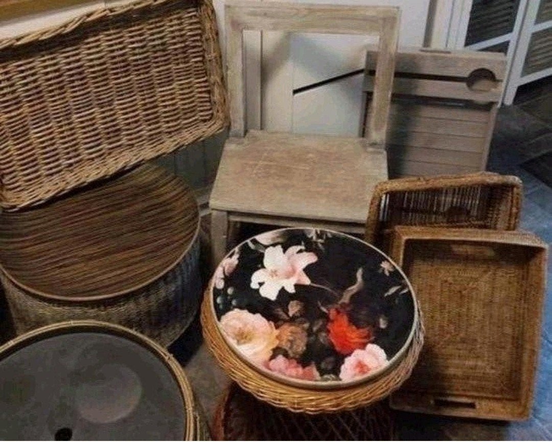 diverse brocante vintage bijzettafeltjes en dienbladen, Antiek en Kunst, Ophalen of Verzenden