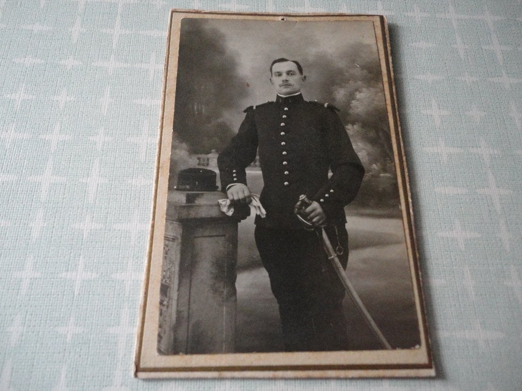 kabinetfoto,  militair persoon jaren 20, Verzamelen, Verzenden, Foto, Zo goed als nieuw, Voor 1940