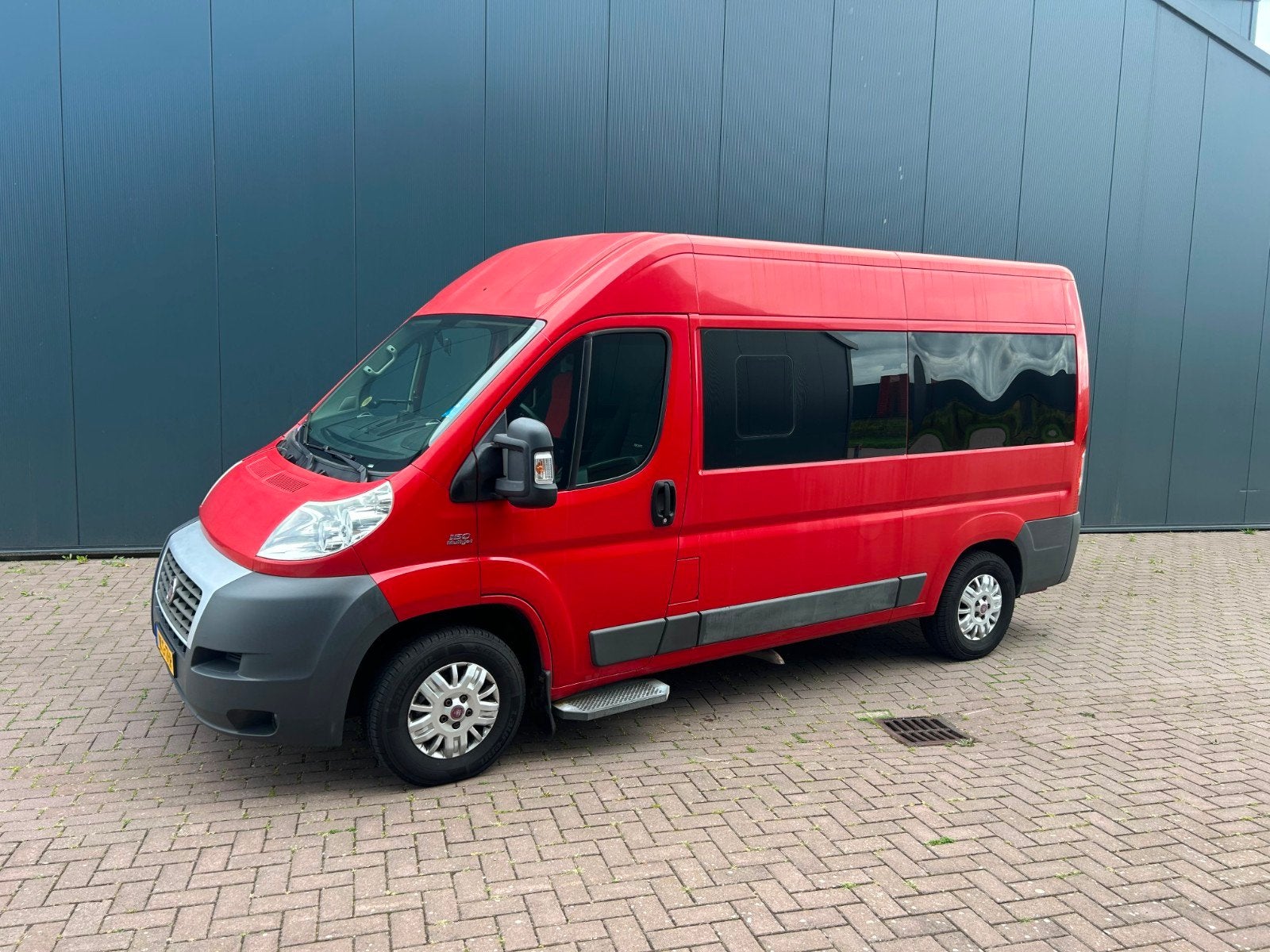 Fiat Ducato 2.3 150pk Rolstoelbus Lift, Stof, Zwart, 4 stoelen, Bedrijf