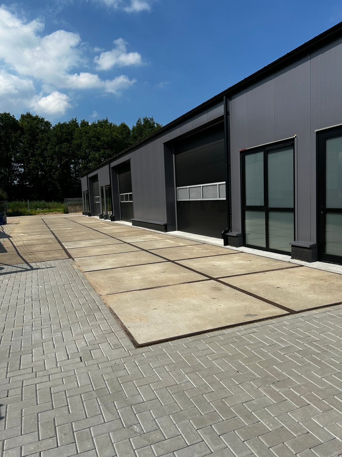 Te huur bedrijfspand bedrijfsruimte 200 m2, Zakelijke goederen, Bedrijfs Onroerend goed, Huur, Bedrijfsruimte