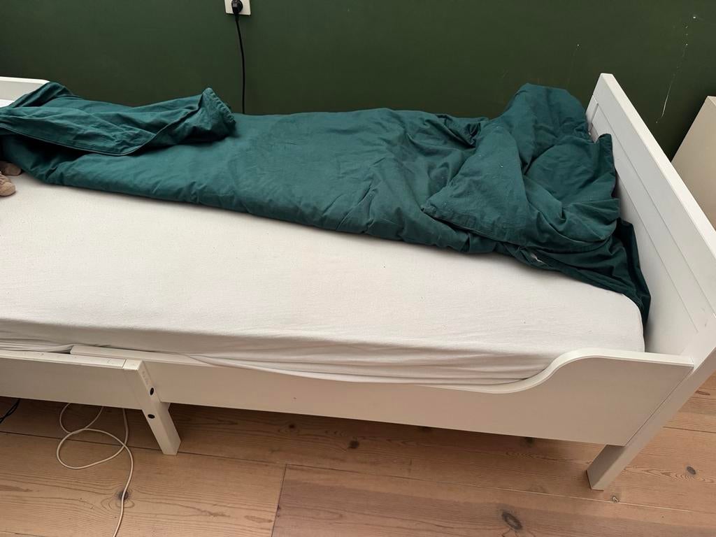 IKEA Sundvik uitschuifbed wit (excl. matras), Ophalen, Zo goed als nieuw