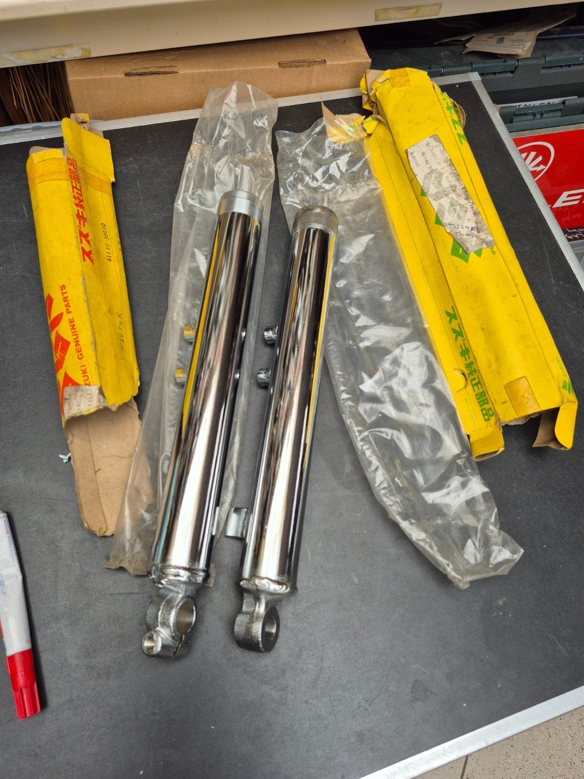 suzuki ts250 R onderpoten chroom New old stock nos, Ophalen of Verzenden