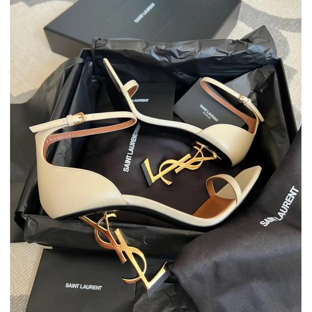 YSL Saint Laurent Hakken Sandalen, Ophalen of Verzenden, Zo goed als nieuw, Beige, Sandalen of Muiltjes