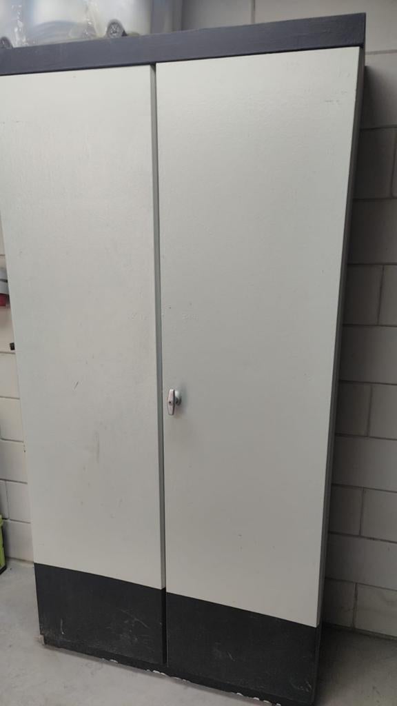 Stalen kast, Huis en Inrichting, Ophalen, Gebruikt