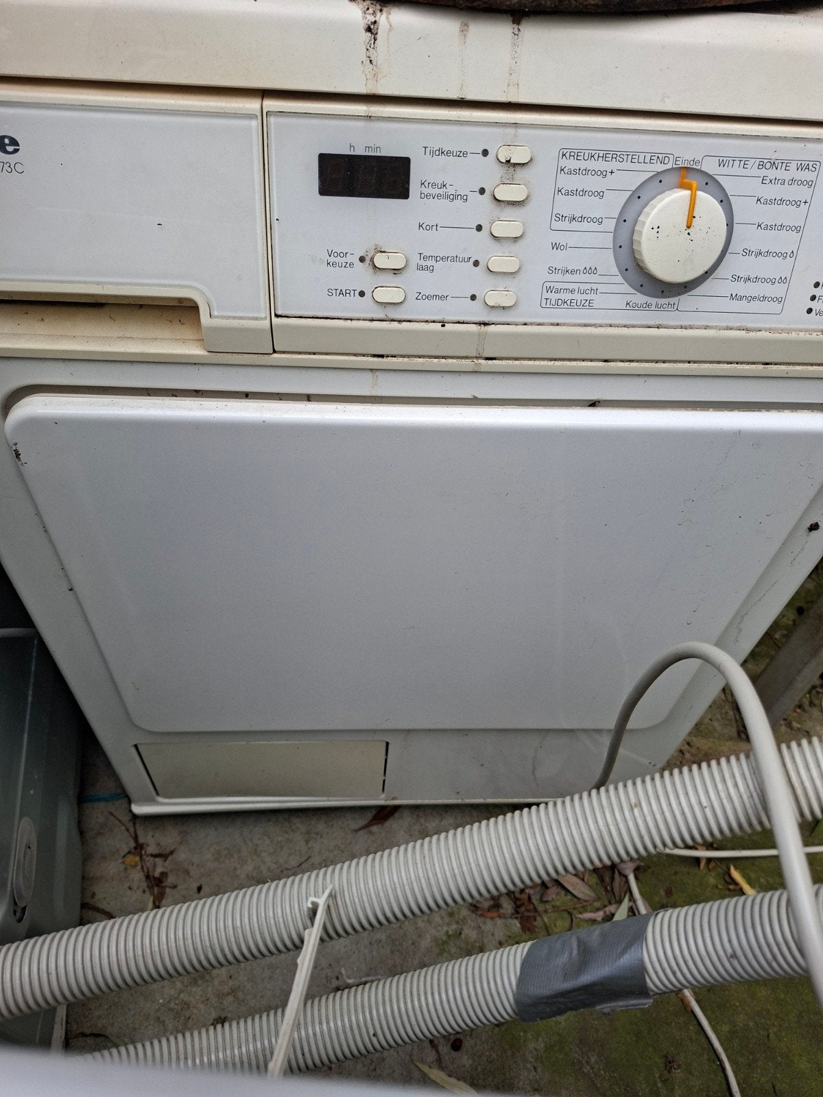 Foto 6 van Miele wasmachine V 5845 en droger T 273 C - voor onderd