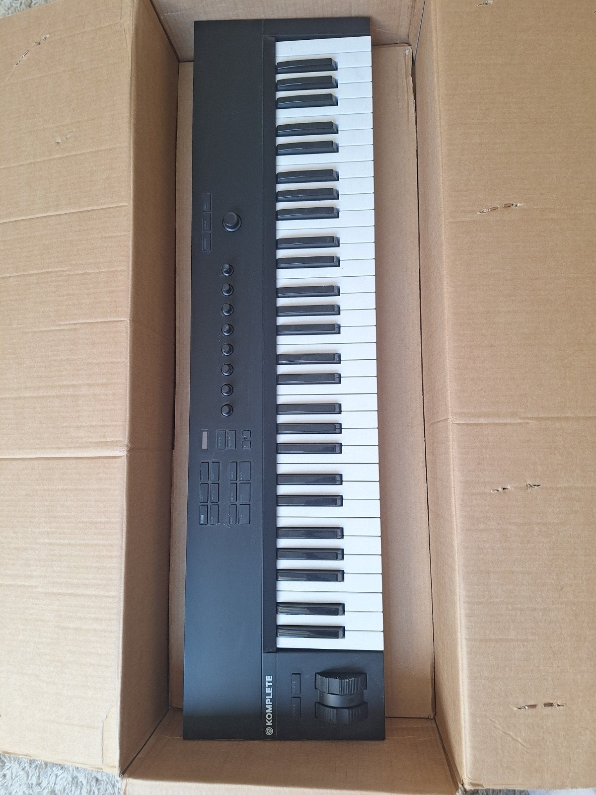 Native Instrument Komplete Kontrol A61, Ophalen of Verzenden, Zo goed als nieuw