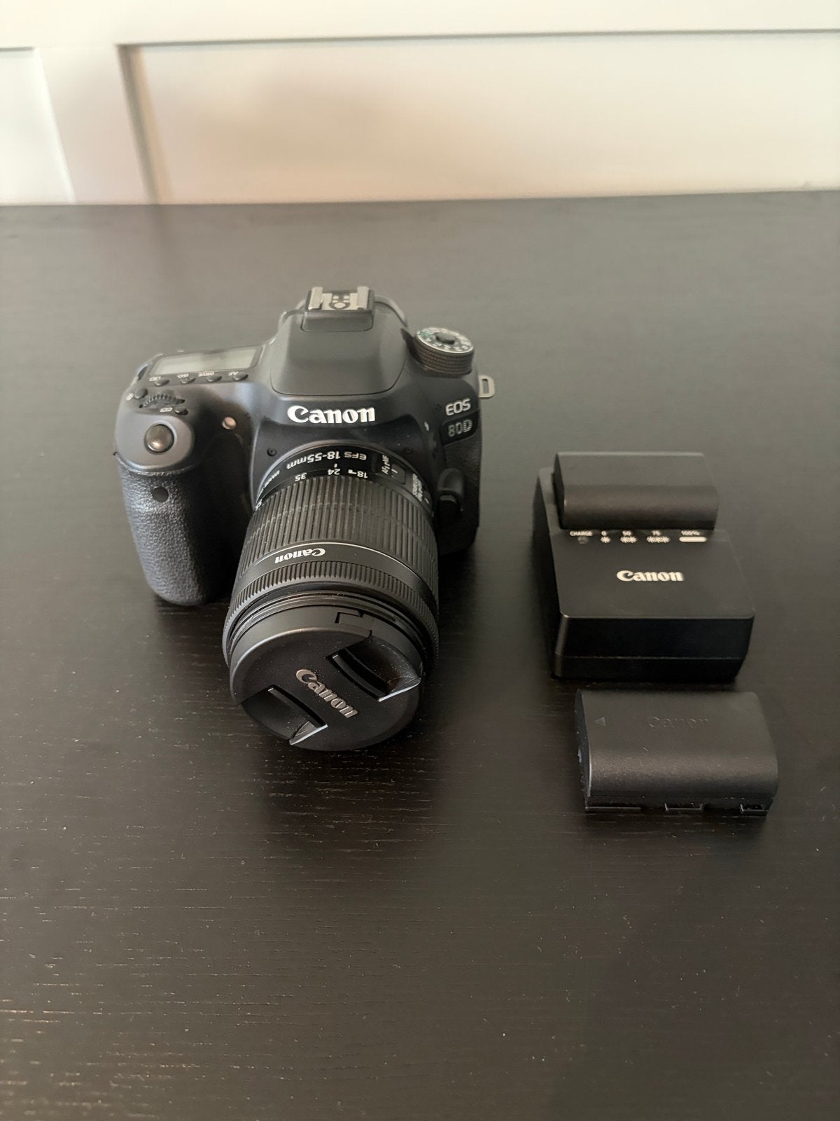 Canon 80D body + kitlens en twee accu’s, Audio, Tv en Foto, Fotocamera's Digitaal, Spiegelreflex, Canon, Ophalen of Verzenden