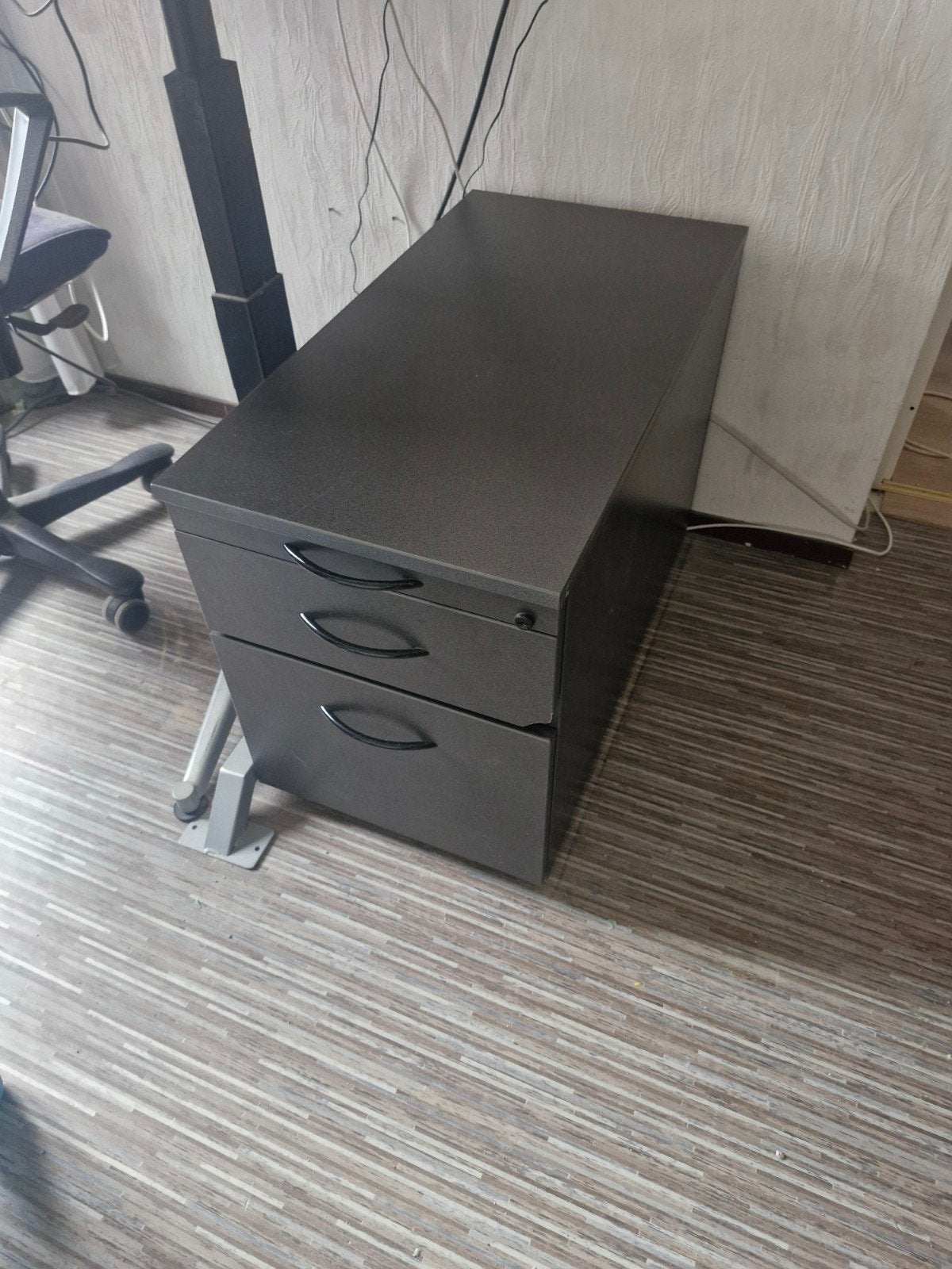 Ladeblok met 3 laden, inclusief sleutel, Gebruikt, 42 cm, Metaal, Met wielen