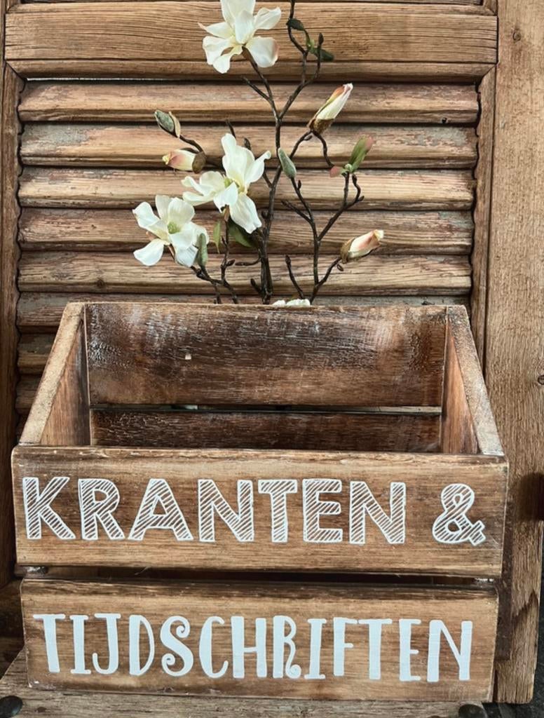 Houten krantenhouder, Ophalen of Verzenden, Zo goed als nieuw, Minder dan 50 cm