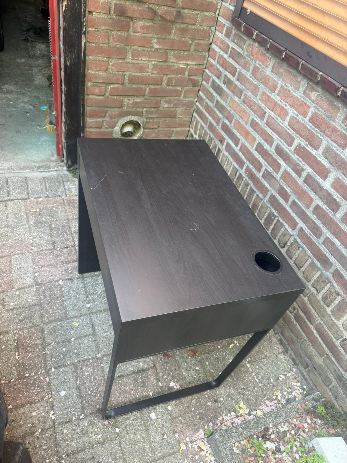 Bureau met laden, Huis en Inrichting, Bureaus, Zo goed als nieuw, Schoolbureau, Ophalen