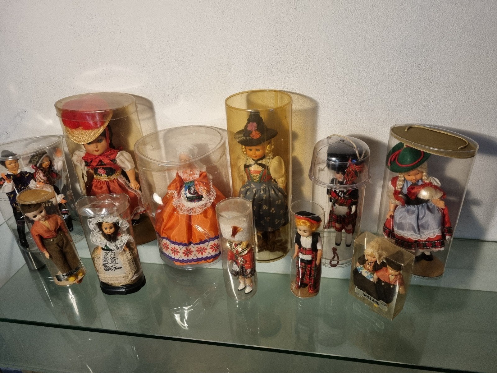 VNT,13x,SOUVENIER, LAND, POPPEN, div, Koker, Inwst, Verzamelen, Ophalen of Verzenden, Zo goed als nieuw, Pop, Levensecht of Reborn
