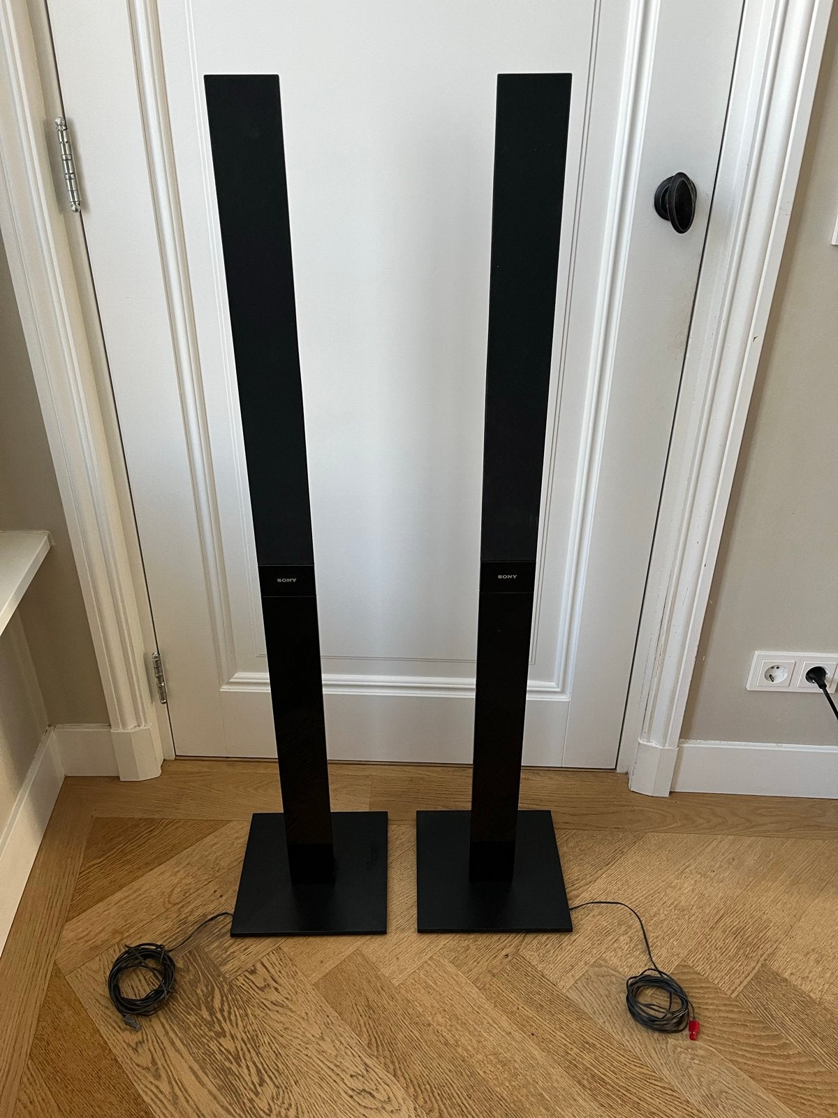 Sony Speakers SS-TBS103 & SS-TBS104, 120cm, zwart, Ophalen, Vloerstaande luidspreker, Gebruikt, Inclusief kabels