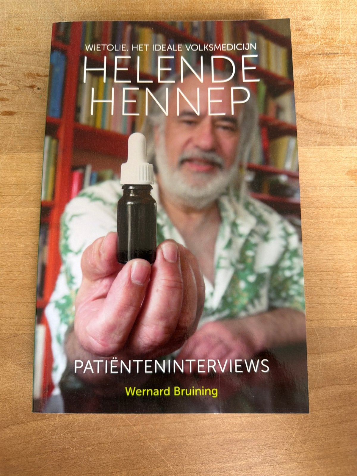 Helende Hennep: Wietolie, het ideale volksmedicijn, Ophalen of Verzenden, Zo goed als nieuw, Kruiden en Alternatief