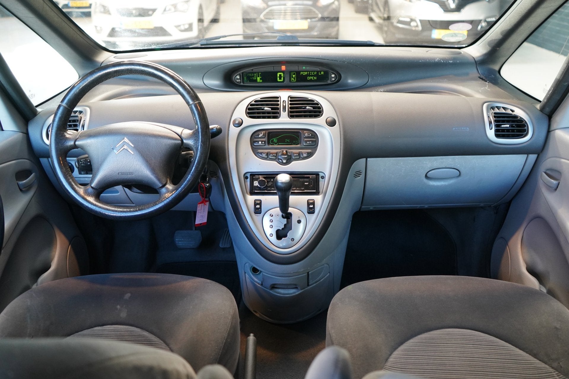 Citroen Xsara Picasso 2.0i-16V Image | AUT | CRUISE | NAP |, Auto's, Citroën, 136 pk, 4 cilinders, 700 kg, Blauw