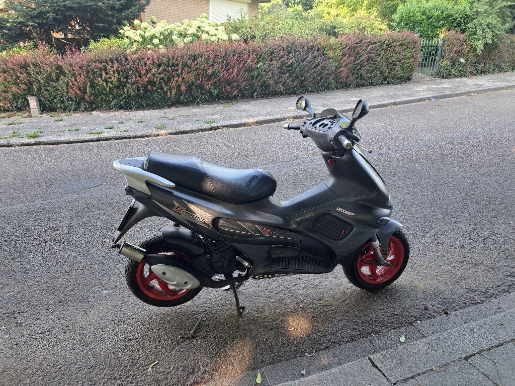 Gilera  SP50 Runner, Fietsen en Brommers, Ophalen of Verzenden, Zo goed als nieuw, Benzine, 50 cc