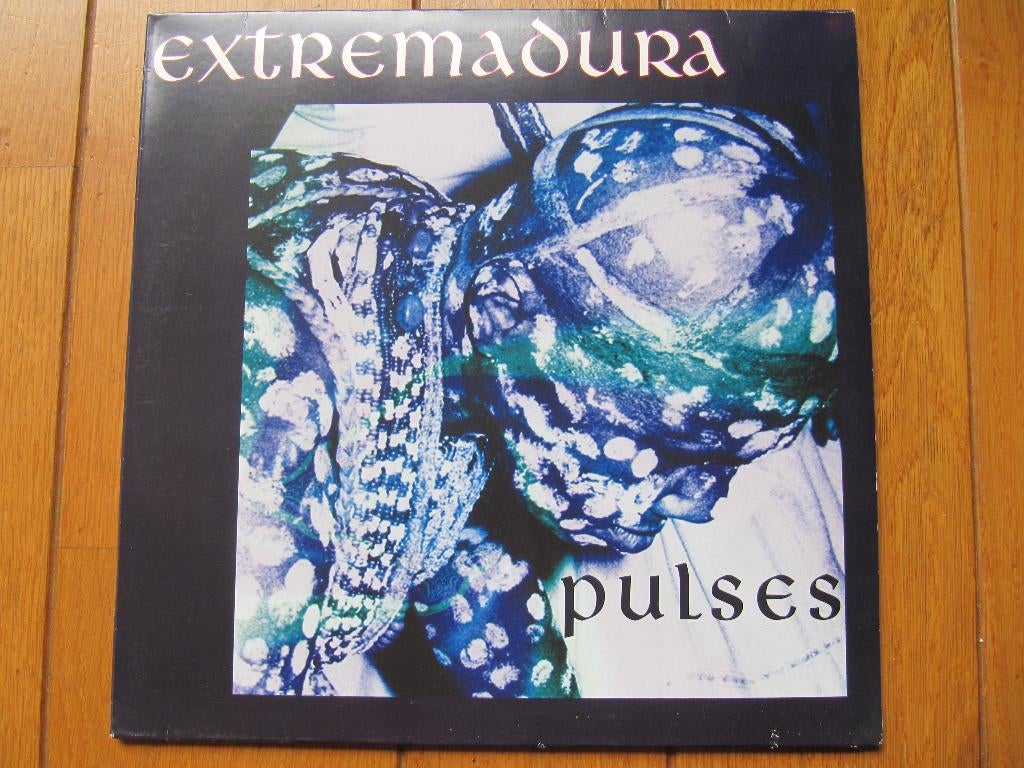 Extremadura - Pulses  2x LP  ( world dub ) universal egg, Ophalen of Verzenden, 1990 - 1999, Gebruikt, 12 inch