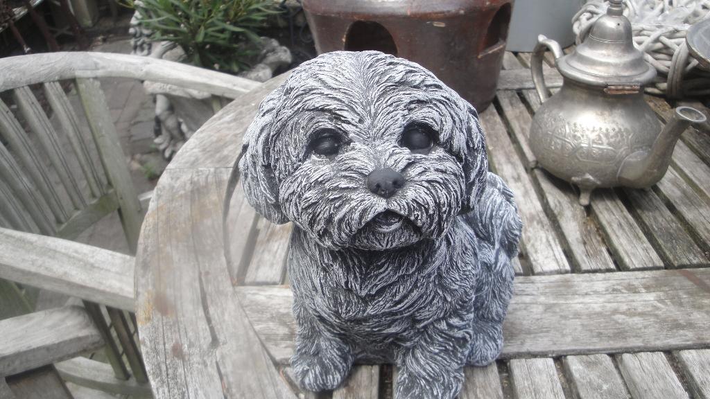 hondje beton, Tuin en Terras, Tuinbeelden, Ophalen of Verzenden, Nieuw, Beton, Dierenbeeld