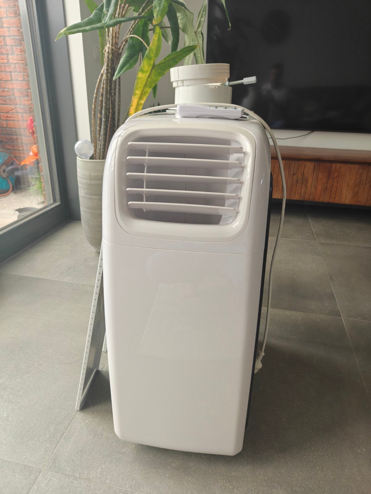 Mobiele airco met afstandsbediening en afvoerslang, Minder dan 60 m³, 3 snelheden of meer, Ophalen of Verzenden, Zo goed als nieuw