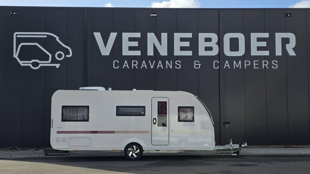 Adria Adora 532 UL, Caravans en Kamperen, Caravans, Rondzit, Bedrijf, Adria, 6 tot 7 meter