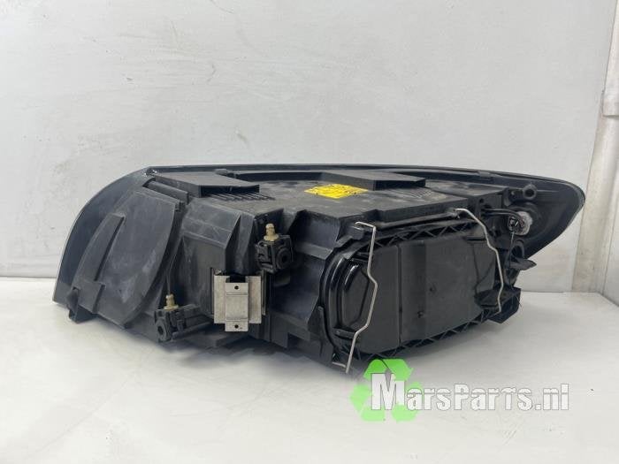 Koplamp rechts van een Volvo V50, Gebruikt, -, -, Ophalen of Verzenden