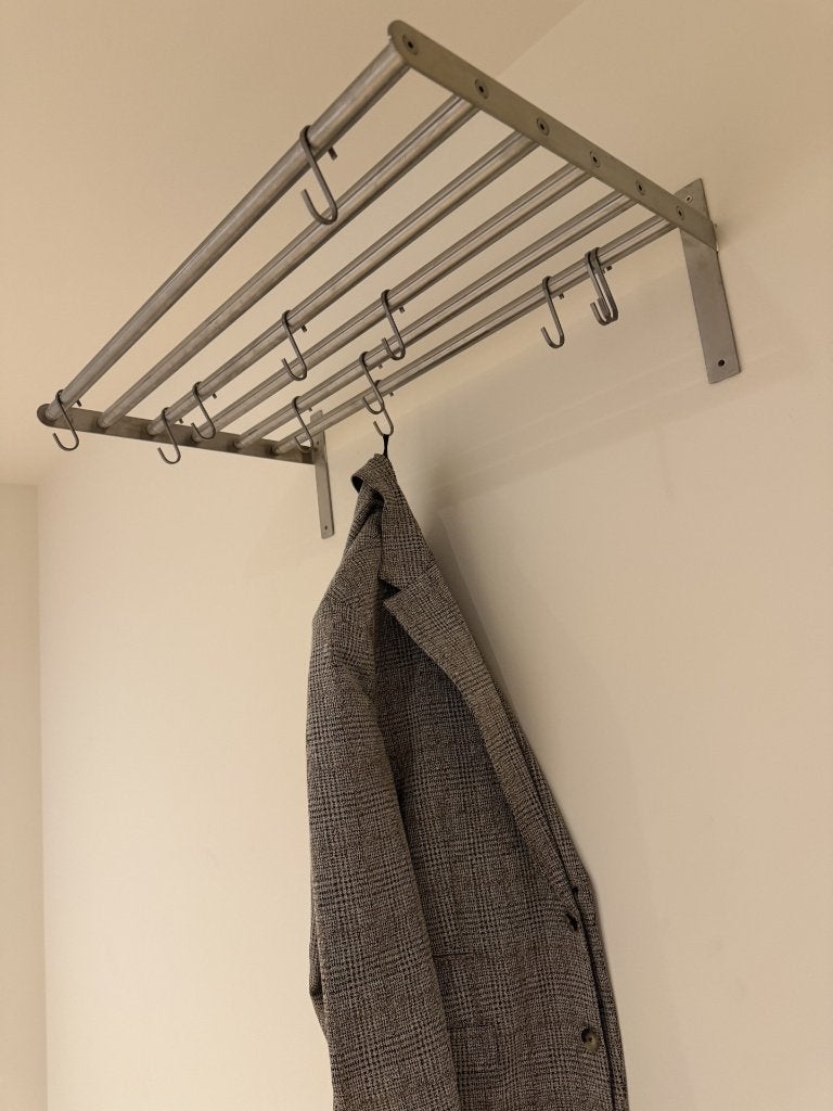 Uitschuifbare RVS design kapstok 67 tot 128 cm incl 12 haken, 100 tot 150 cm, Zo goed als nieuw, Metaal, Ophalen