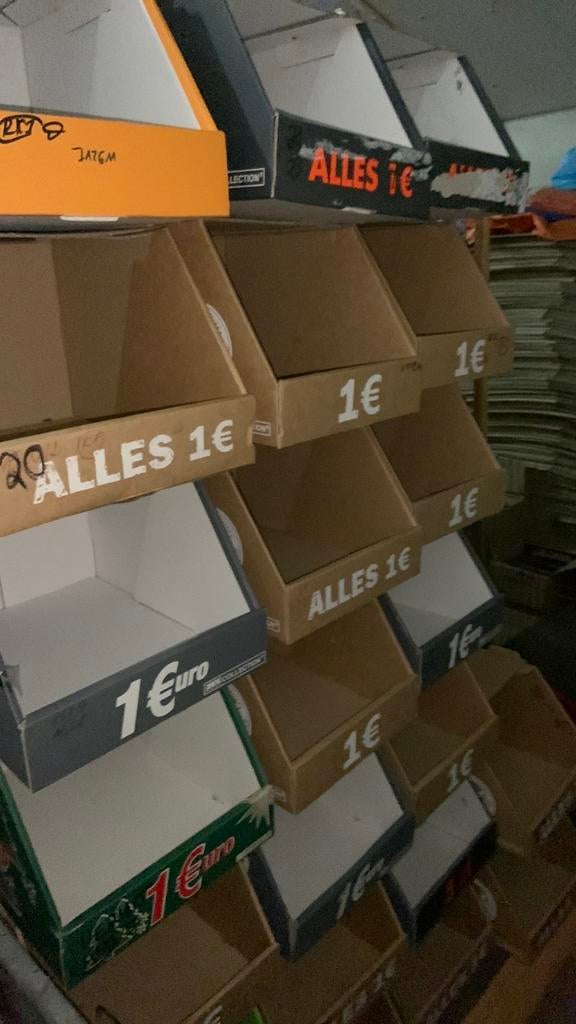 Gratis ophalen Euro bakken 50-100 of 200, Diversen, Rommelmarktspullen, Ophalen, ., Nieuw, .