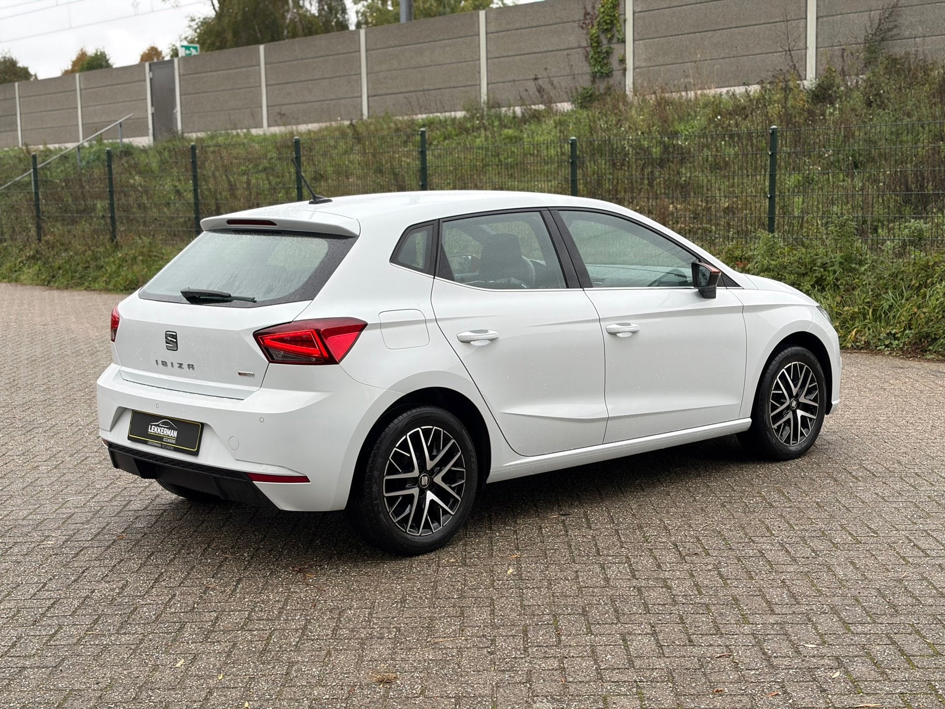 SEAT Ibiza 1.0 Beats VIRTUAL DASH I CARPLAY I CLIMA I VOL! I, Auto's, Voorwielaandrijving, Gebruikt, Origineel Nederlands, Bedrijf
