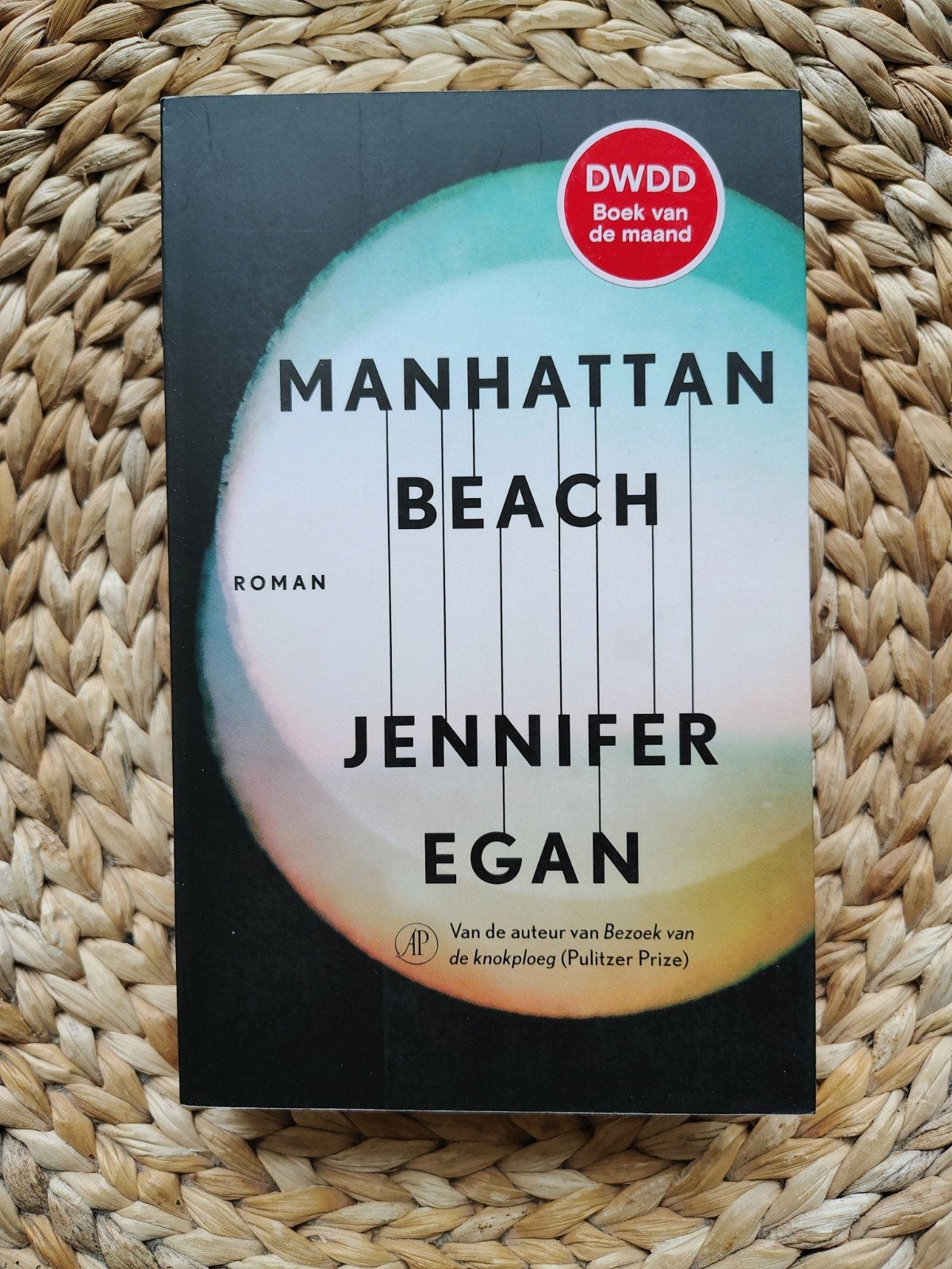 Jennifer Egan - Manhattan Beach, Boeken, Ophalen of Verzenden, Zo goed als nieuw