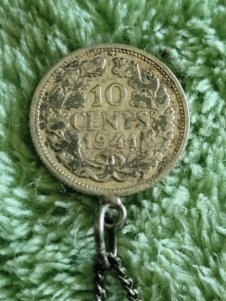 Vintage Sterling Silver Charm 1941 Netherlands 10 Cent Coin, Ophalen of Verzenden, Koningin Wilhelmina, 10 cent