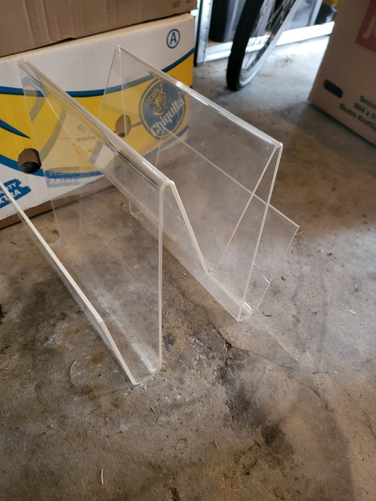 Plexiglas krantenbak retro, Ophalen, Zo goed als nieuw