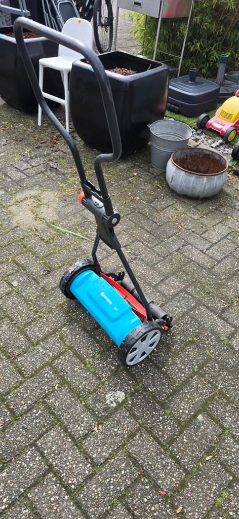 Zgan Gardena hand grasmaaier, Tuin en Terras, Grasmaaiers, Kooimesmaaier, Ophalen, Zo goed als nieuw