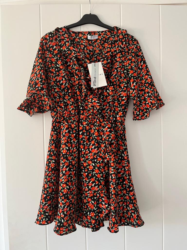 Loavies Festival Edition Jurk Zwart met Rode Bloemen Maat L, Zwart, Maat 42/44 (L), Nieuw, Ophalen of Verzenden