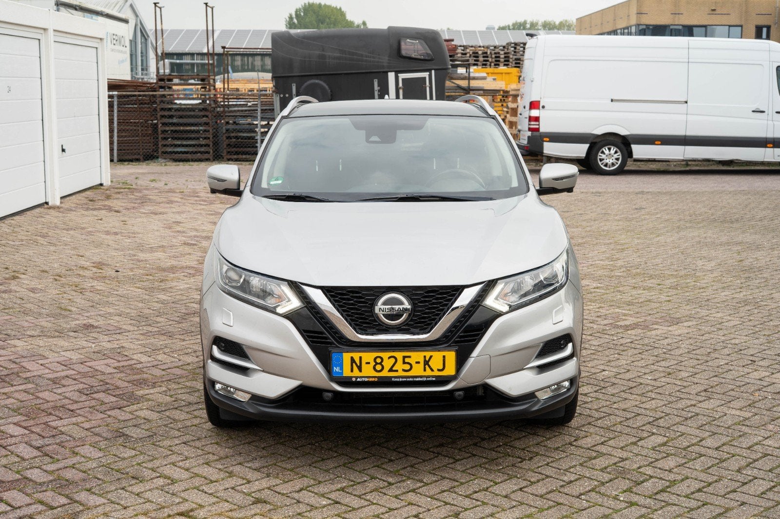 Foto 3 van Nissan Qashqai 1.2 Dig-t 115pk 2018 Grijs 64.268 KM