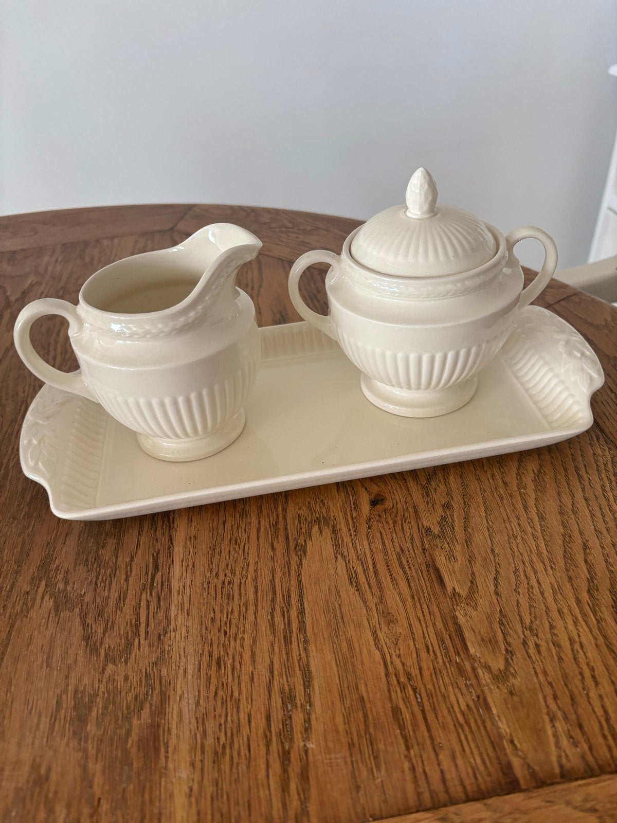 Origineel Wedgwood Edme roomstel met onderbord – Als nieuw, Overige typen, Ophalen of Verzenden, Zo goed als nieuw, Wedgwood
