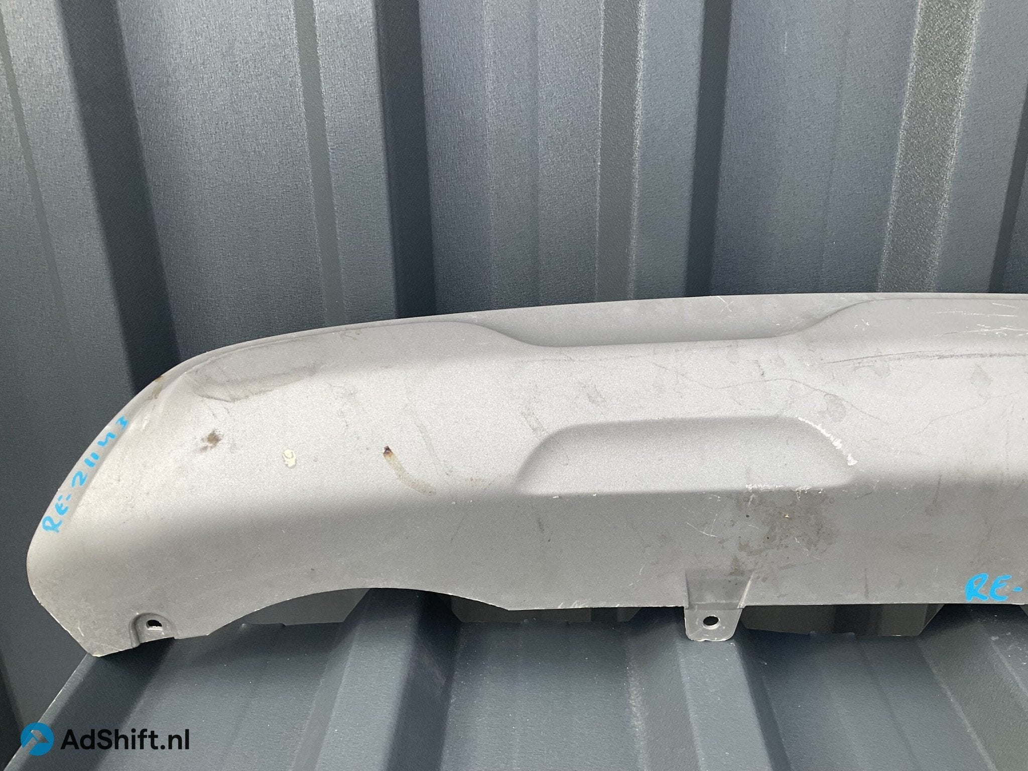 Achterbumper Diffuser Renault Arkana 850709613R Lijst 21143, Auto-onderdelen