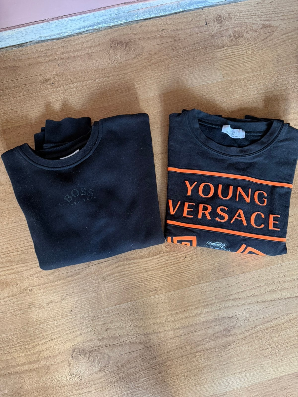 Hugo boss en Versace trui maat 10, Ophalen of Verzenden, Zo goed als nieuw, Jongen