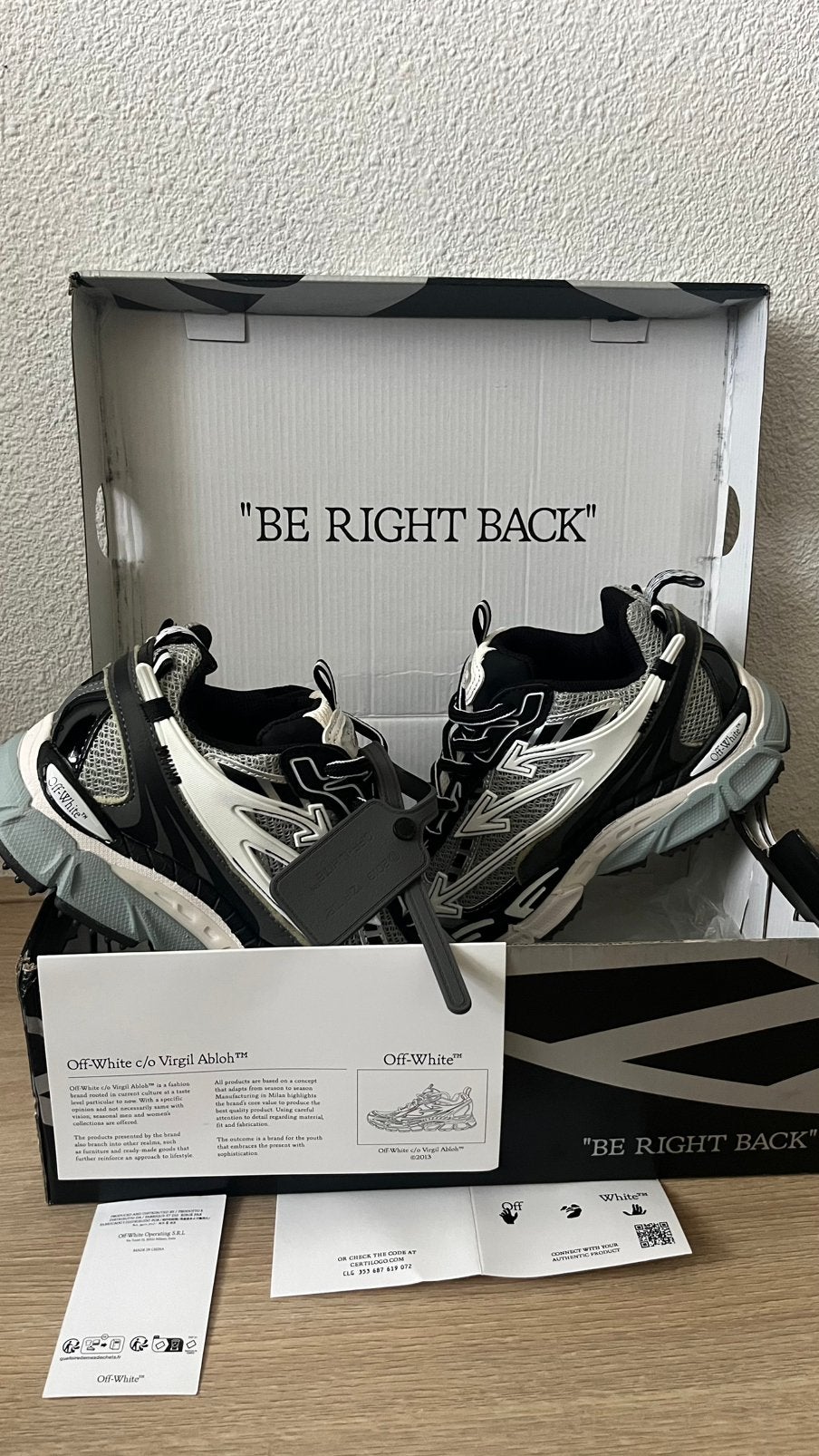 Off-white be right back, Ophalen of Verzenden, Nieuw, Zwart