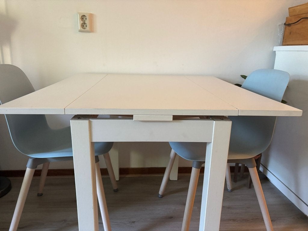 Uitschuifbare tafel + stoelen / Extandable table + chairs, Ophalen, Tot twee personen, 50 tot 100 cm, Zo goed als nieuw