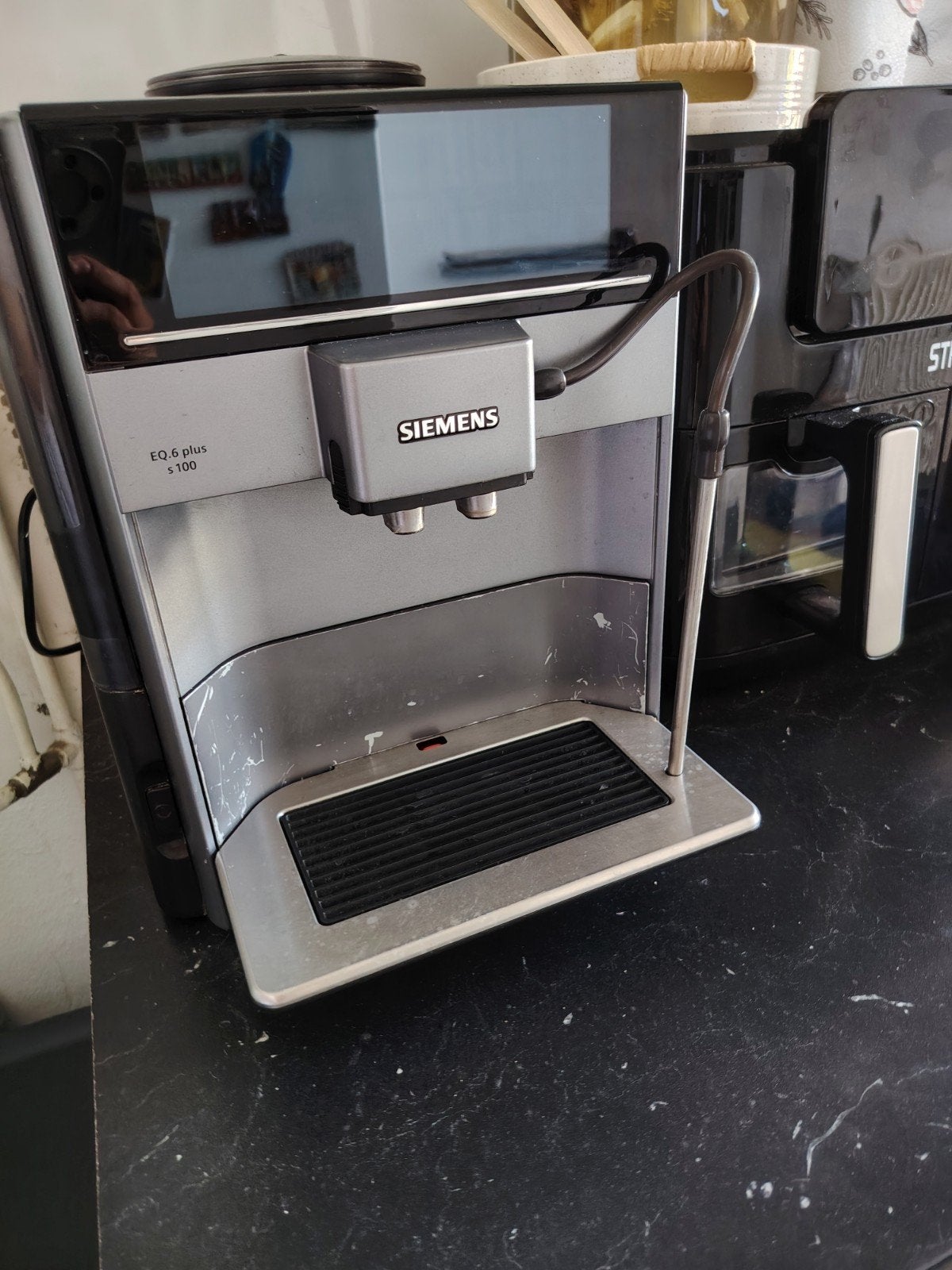 Siemens EQ6 koffiemachine - Goede staat, veel instellingen, Witgoed en Apparatuur, Koffiezetapparaten, Ophalen, Gebruikt, Koffiemachine