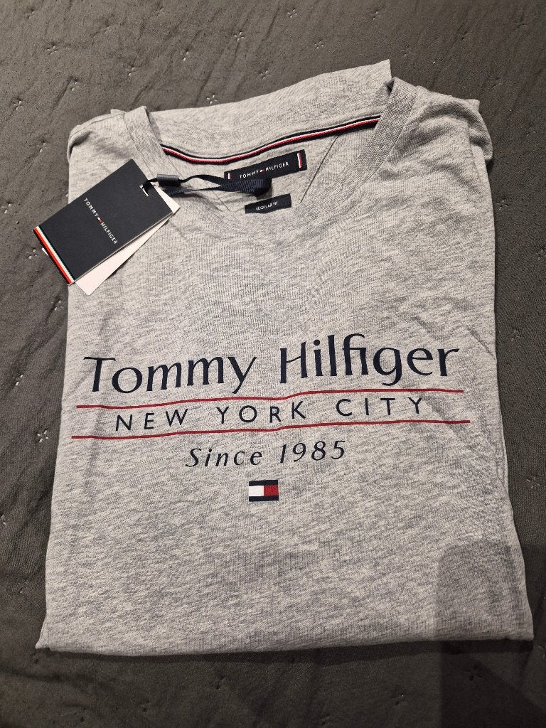 Tommy Hilfiger men T-shirt, Kleding | Heren, Ophalen, Maat 52/54 (L), Tommy Hilfiger, Nieuw