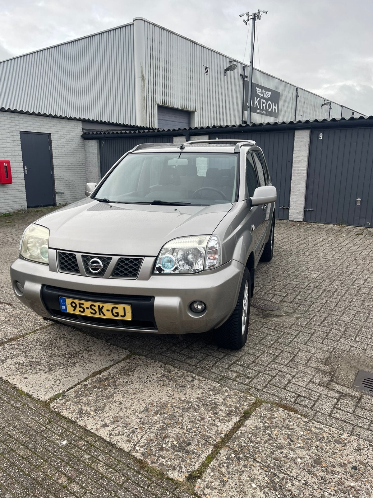 Nissan X-Trail 2.0 2WD 140PK 2006 Grijs airco  pdc apk nieuw, Voorwielaandrijving, 4 cilinders, Handgeschakeld, 722 kg