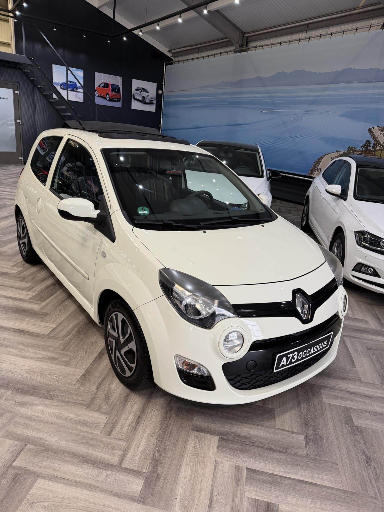Renault Twingo 1.2 16V Acces SCHUIFDAK, Auto's, Voorwielaandrijving, Euro 5, Gebruikt, 4 cilinders
