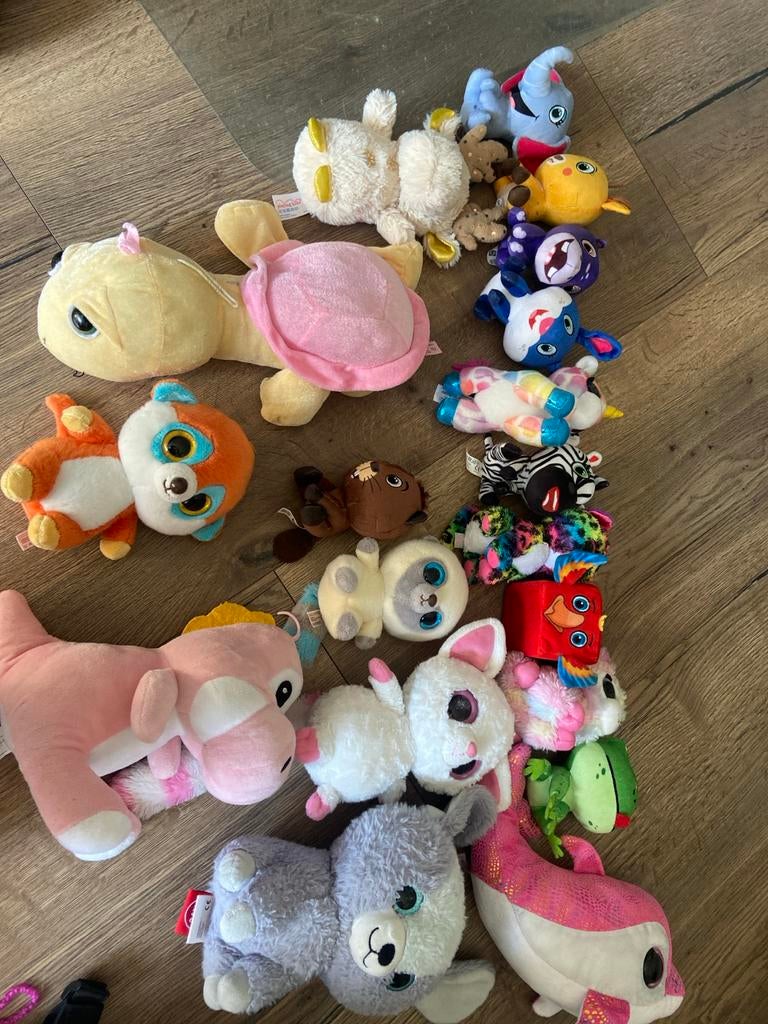 Grote collectie knuffels - diverse dieren en karakters, Ophalen, Overige karakters, Klein (minder dan 20 cm), Beige
