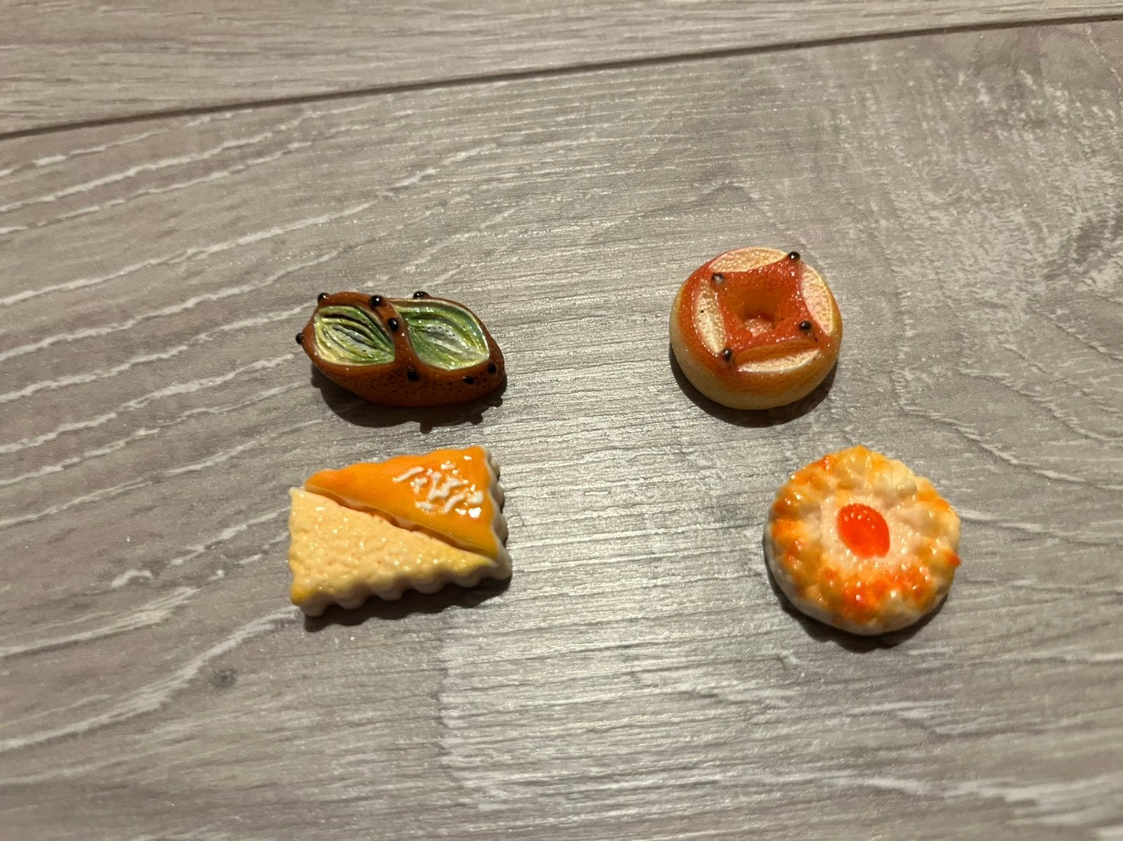 4 luxe broodjes inclusief verzenden, Ophalen, Nieuw, Poppenhuis