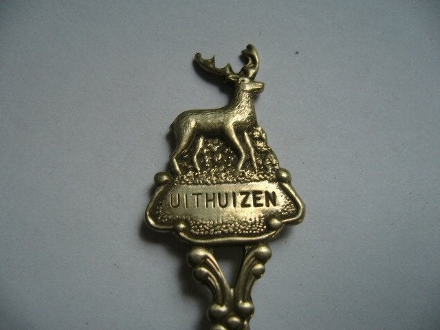 lepeltje UITHUIZEN HERT, Verzenden, Gebruikt