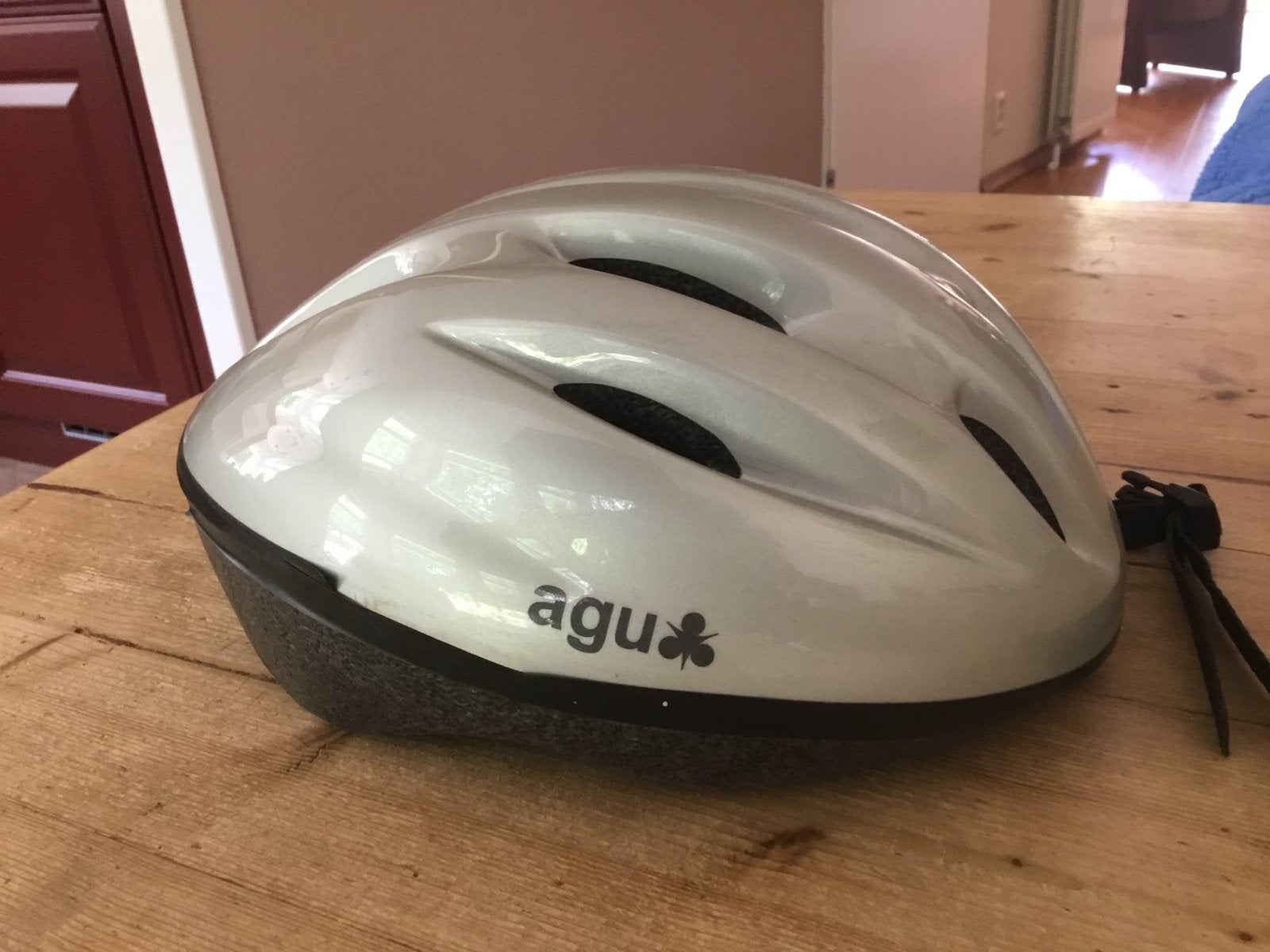 AGU Fietshelm - Maat 54-58CM - Zilver/Grijs, Fietsen en Brommers, Fietsaccessoires | Fietshelmen, Ophalen, Gebruikt, Overige maten