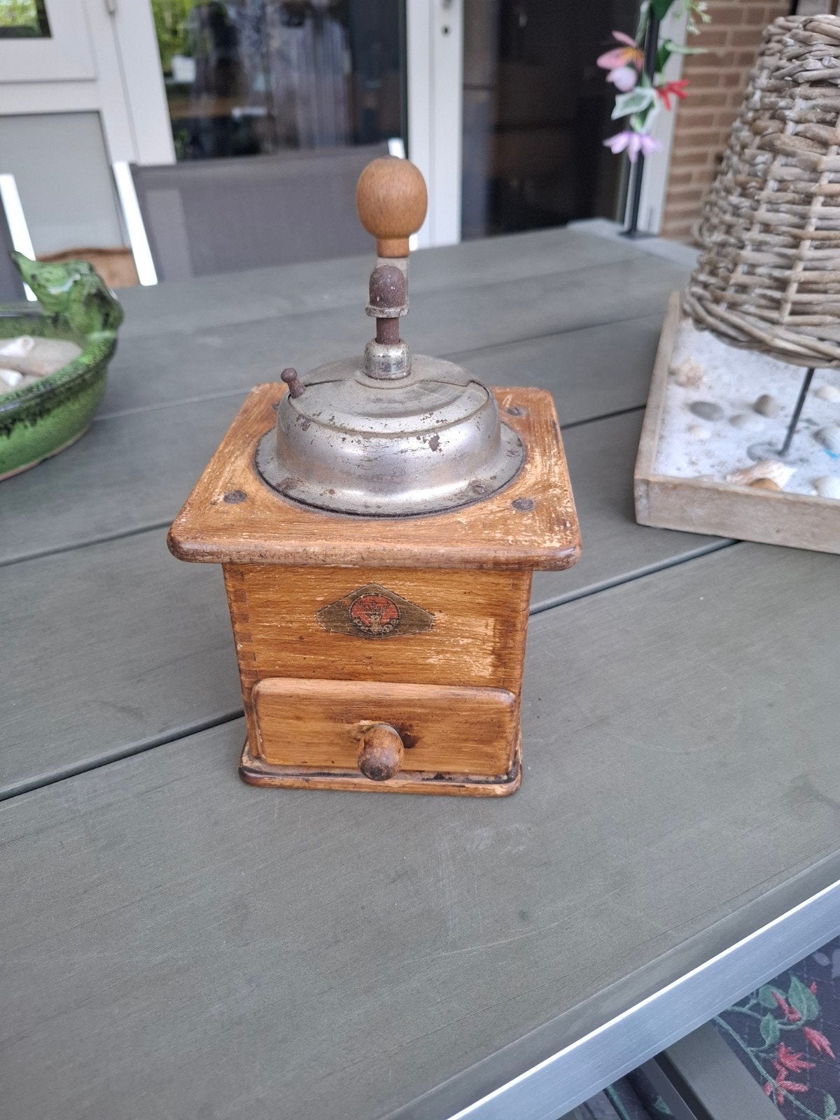 koffiemolen, Ophalen