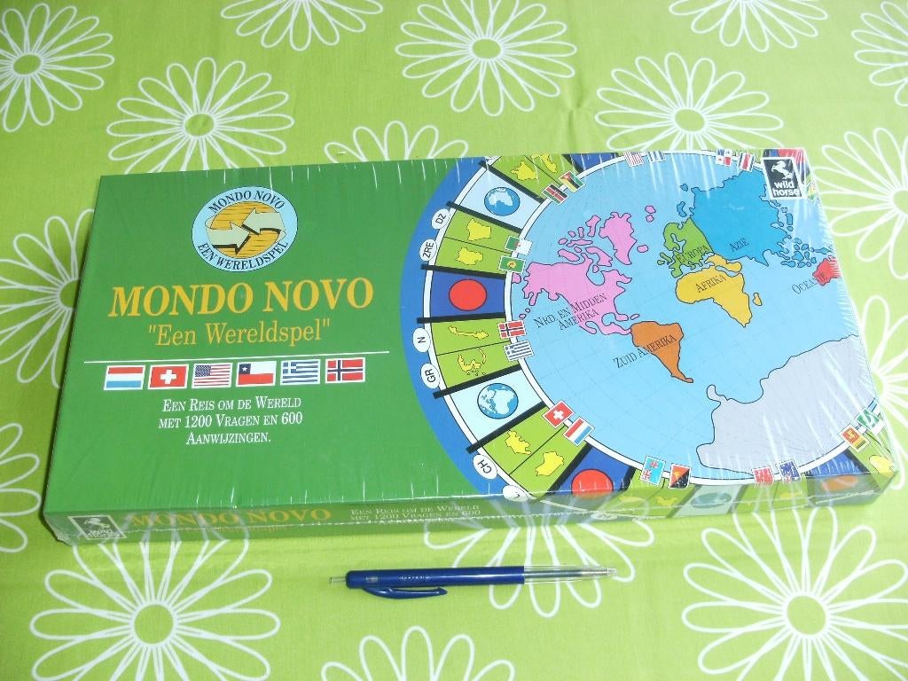 Nieuw in seal: Mondo Novo - Een reis om de wereld, Hobby en Vrije tijd, Gezelschapsspellen | Bordspellen, Nieuw, Een of twee spelers