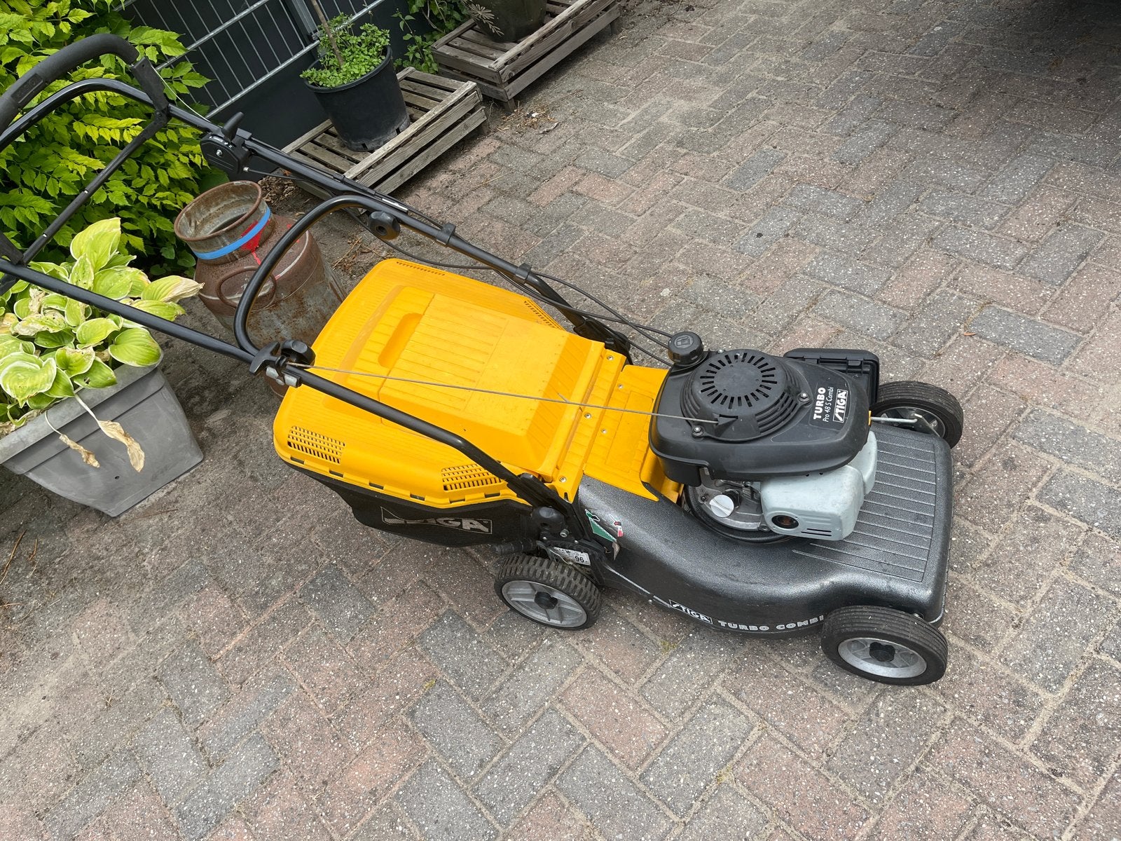 Stiga Turbo Combi 48 Benzine Grasmaaier, Ophalen, Cirkelmaaier, Gebruikt, 40 t/m 49 cm